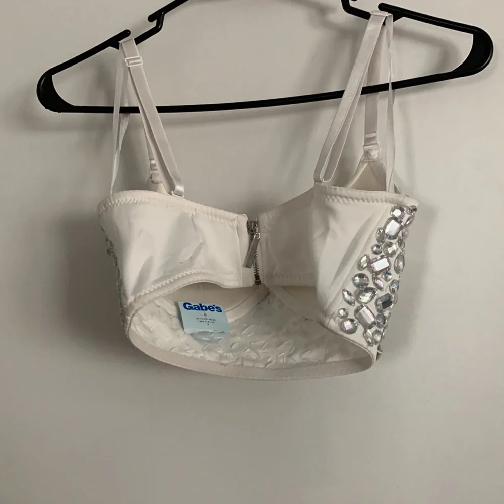 Jeweled Top - Picture 6 of 7